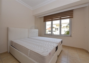 سعر مميز - بنتهاوس مفروشة - في مركز مدينة الانيا 