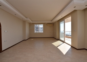 اطلالة بحر مباشرة - شقة عائلية 2 غرفة وصالة - في الانيا 