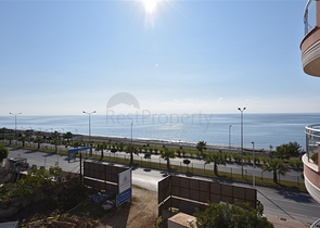 اطلالة بحر مباشرة - شقة عائلية 2 غرفة وصالة - في الانيا 