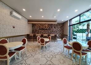 شقة مفروشة - غرفتين وصالة - قريبة من البحر - في مهموتلار / الانيا