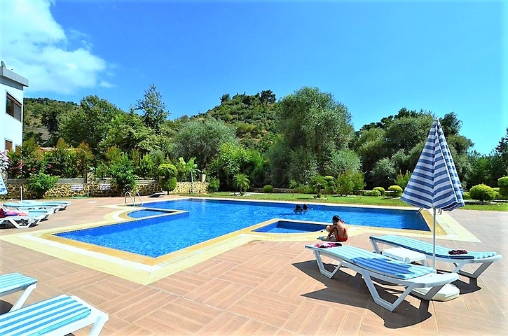 اطلالة على النهر - دوبلكس 3 غرف وصالة - مجمع حديث - في توسمور / الانيا 