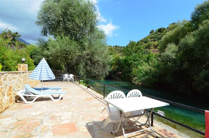 اطلالة على النهر - دوبلكس 3 غرف وصالة - مجمع حديث - في توسمور / الانيا 