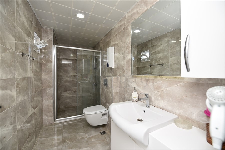 للمهتمين بالاستثمار -  شقق استديو - في مدينة الانيا 