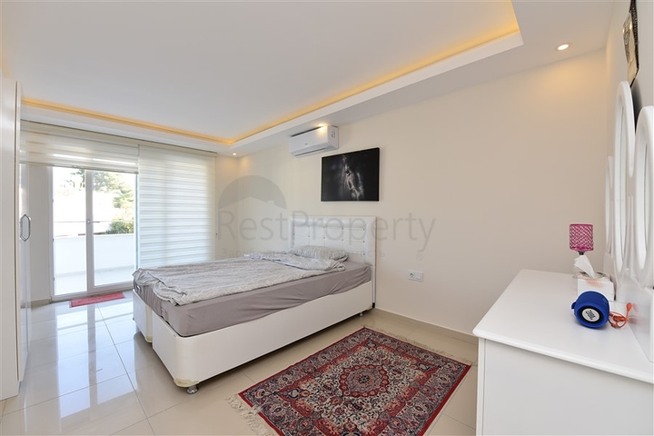 دوبلكس 3 غرف وصالة -ضمن مجمع سكني حديث - في كاستل / الانيا 