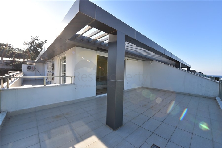 دوبلكس 3 غرف وصالة -ضمن مجمع سكني حديث - في كاستل / الانيا 