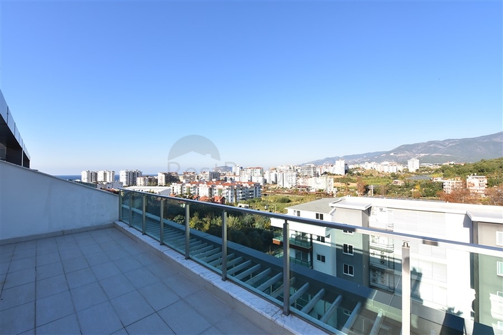 دوبلكس 3 غرف وصالة -ضمن مجمع سكني حديث - في كاستل / الانيا 