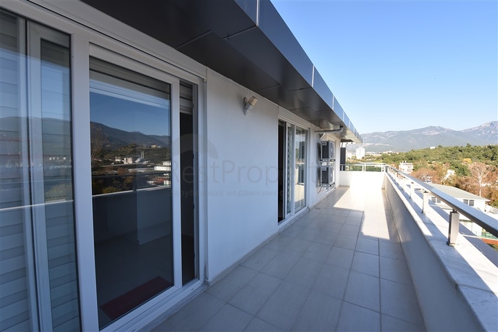 دوبلكس 3 غرف وصالة -ضمن مجمع سكني حديث - في كاستل / الانيا 