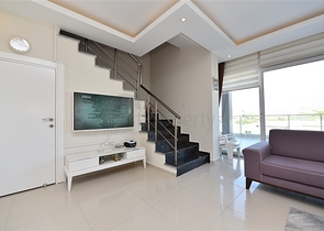 دوبلكس 3 غرف وصالة -ضمن مجمع سكني حديث - في كاستل / الانيا 