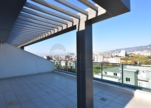 دوبلكس 3 غرف وصالة -ضمن مجمع سكني حديث - في كاستل / الانيا 