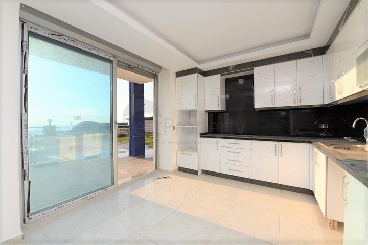 فيلا مستقلة - اطلالة بحر - مسبح خاص - في الانيا 