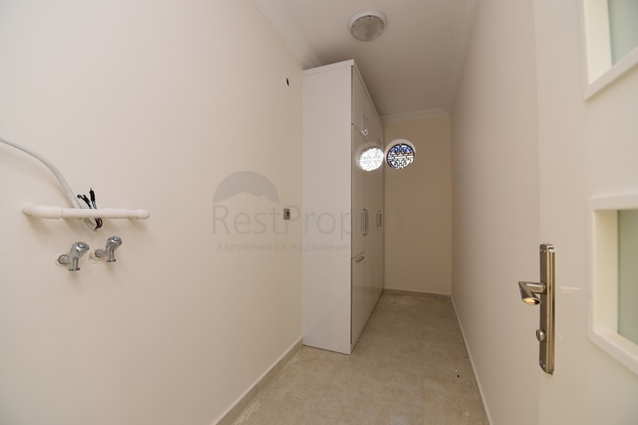 فيلا مستقلة - اطلالة بحر - مسبح خاص - في الانيا 