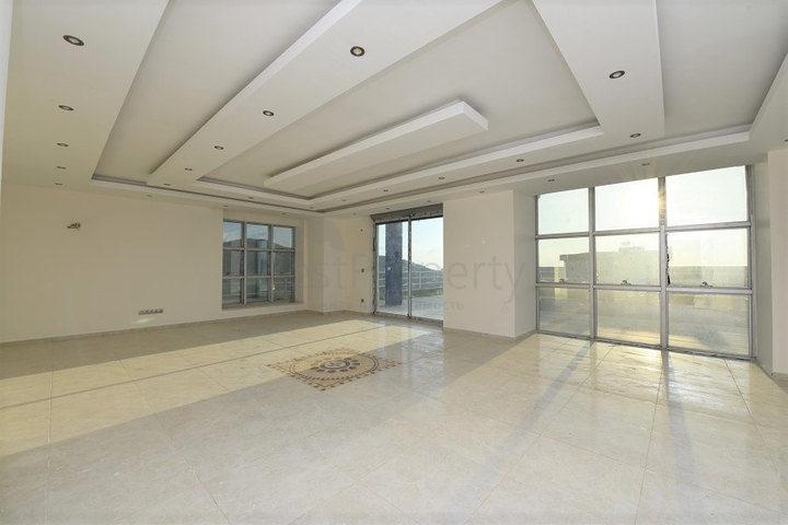 فيلا مستقلة - اطلالة بحر - مسبح خاص - في الانيا 