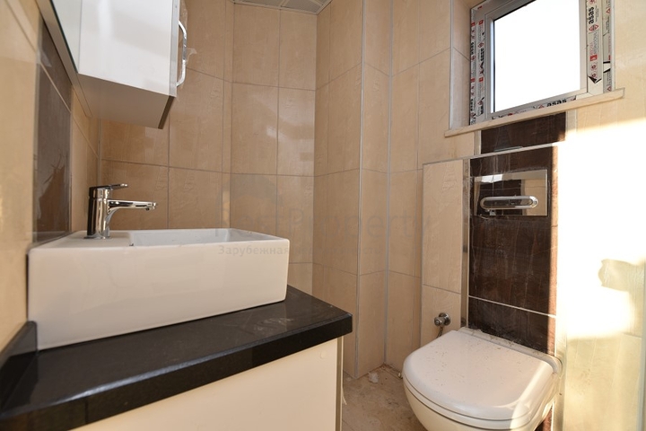 فيلا مستقلة - اطلالة بحر - مسبح خاص - في الانيا 