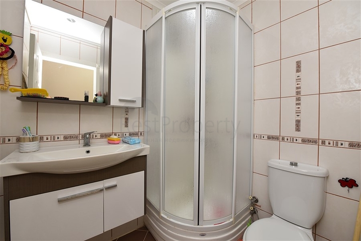 شقة غرفتين وصالة - مفروشة - ضمن منطقة حيوية في مدينة الانيا 