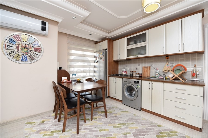 شقة غرفتين وصالة - مفروشة - ضمن منطقة حيوية في مدينة الانيا 