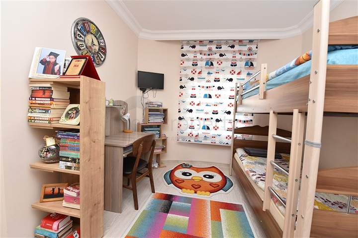 شقة غرفتين وصالة - مفروشة - ضمن منطقة حيوية في مدينة الانيا 