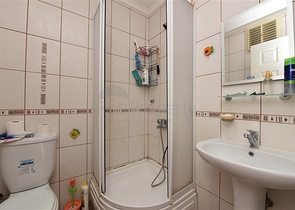 شقة غرفتين وصالة - مفروشة - ضمن منطقة حيوية في مدينة الانيا 