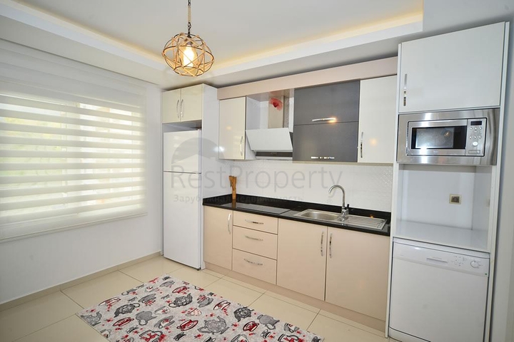 مجمع ذو خدمات متكاملة - شقة غرفة وصالة للبيع - الانيا 