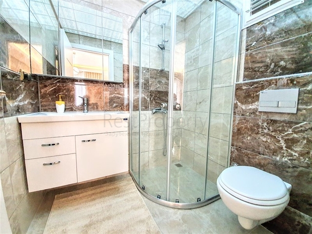 مجمع 5 نجوم - شقة غرفتين وصالة - مفروشة - في مدينة الانيا 