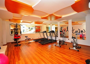 مجمع 5 نجوم - شقة غرفتين وصالة - مفروشة - في مدينة الانيا 