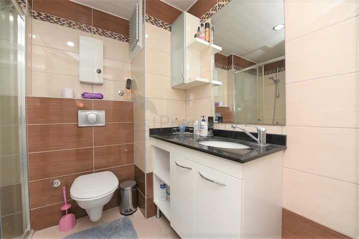 شقة عائلية واسعة - تصميم 3 غرف وصالة - مفروشة - في افسلار / الانيا 