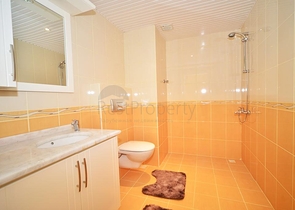 قريبة من البحر - شقة عائلية واسعة - مفروشة بالكامل - في مهموتلار / الانيا 