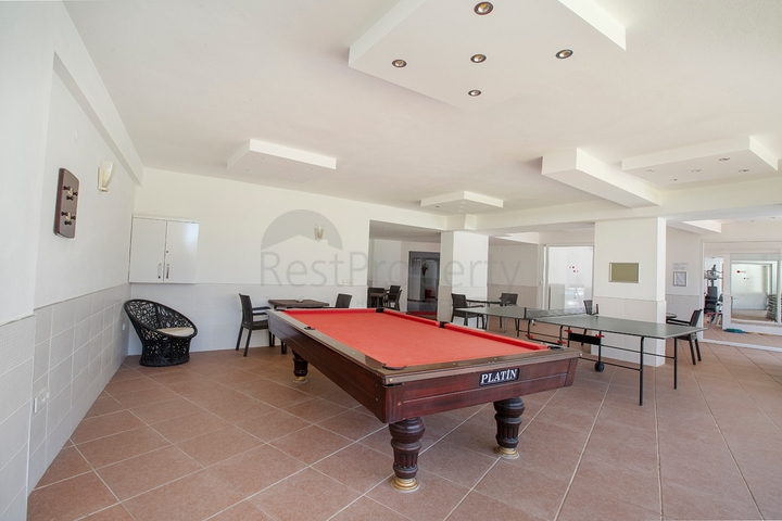 من افضل العروض ! شقة واسعة فاخرة - اطلالة مميزة -ضمن منطقة توسمور / الانيا 