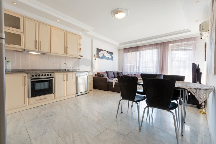 من افضل العروض ! شقة واسعة فاخرة - اطلالة مميزة -ضمن منطقة توسمور / الانيا 