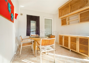 من افضل العروض ! شقة واسعة فاخرة - اطلالة مميزة -ضمن منطقة توسمور / الانيا 