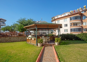 من افضل العروض ! شقة واسعة فاخرة - اطلالة مميزة -ضمن منطقة توسمور / الانيا 