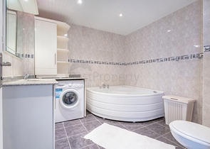 من افضل العروض ! شقة واسعة فاخرة - اطلالة مميزة -ضمن منطقة توسمور / الانيا 