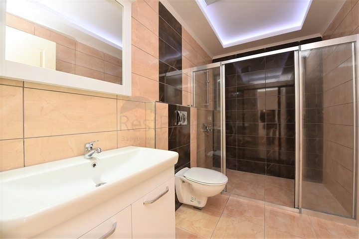 بسعر منافس جدا ! - دوبلكس 4 غرف وصالة - في منطقة توسمور / الانيا