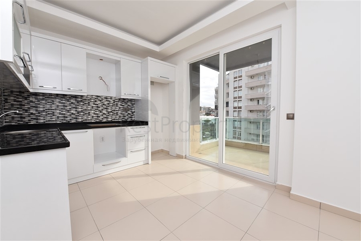 بسعر منافس جدا ! - دوبلكس 4 غرف وصالة - في منطقة توسمور / الانيا