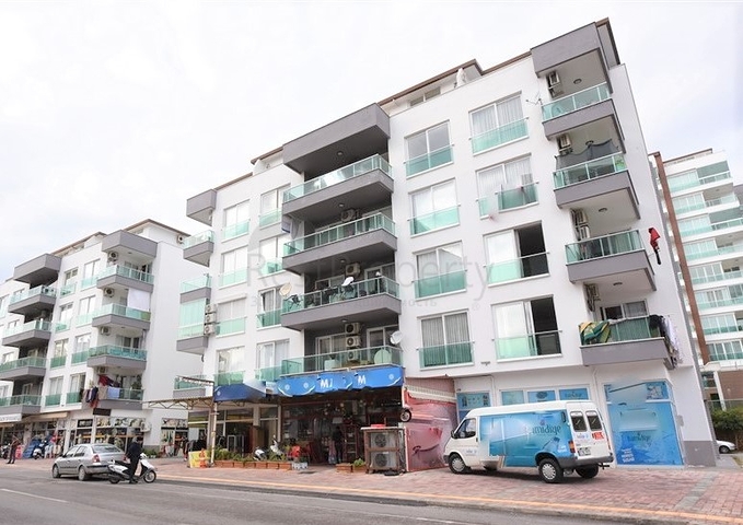 بسعر منافس جدا ! - دوبلكس 4 غرف وصالة - في منطقة توسمور / الانيا