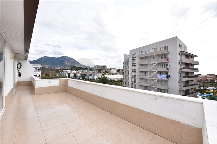 بسعر منافس جدا ! - دوبلكس 4 غرف وصالة - في منطقة توسمور / الانيا