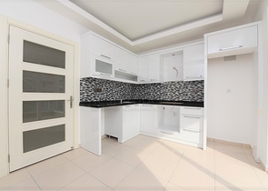 بسعر منافس جدا ! - دوبلكس 4 غرف وصالة - في منطقة توسمور / الانيا