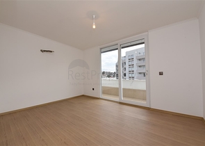 بسعر منافس جدا ! - دوبلكس 4 غرف وصالة - في منطقة توسمور / الانيا