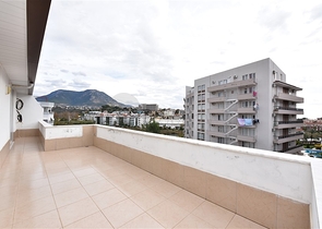 بسعر منافس جدا ! - دوبلكس 4 غرف وصالة - في منطقة توسمور / الانيا