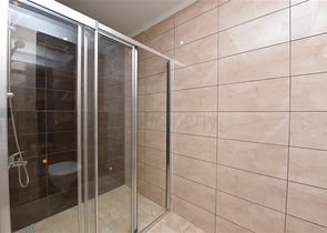 بسعر منافس جدا ! - دوبلكس 4 غرف وصالة - في منطقة توسمور / الانيا