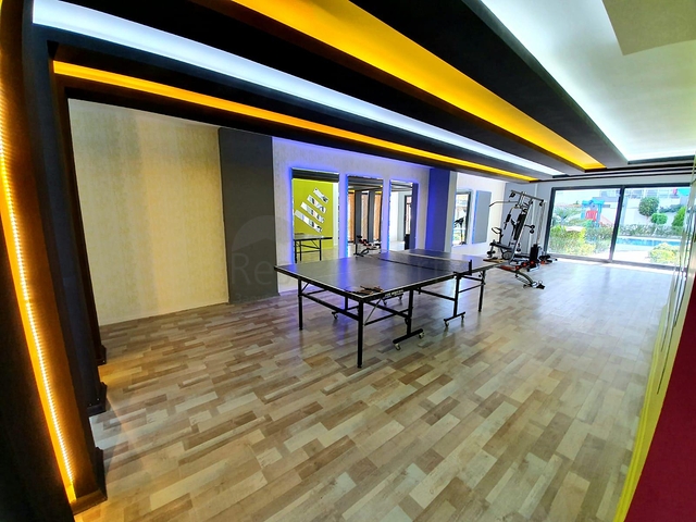 شقة مفروشة - ضمن مجمع سكني حديث - في مهموتلار / الانيا 