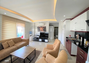 شقة مفروشة - ضمن مجمع سكني حديث - في مهموتلار / الانيا 