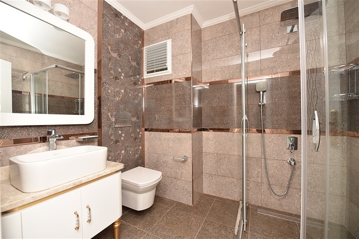 اطلالة بحرية - شقة غرفة وصالة - مجمع ذو خدمات متكاملة - في مهموتلار / الانيا 