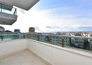 اطلالة بحرية - شقة غرفة وصالة - مجمع ذو خدمات متكاملة - في مهموتلار / الانيا 