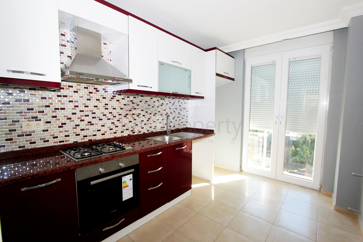 2 + 1 شقة في ليمان كونيالتي