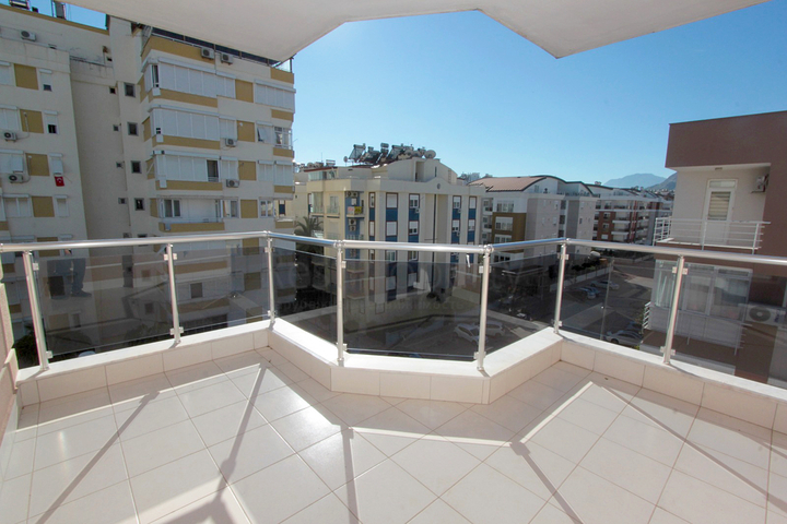 2 + 1 شقة في ليمان كونيالتي