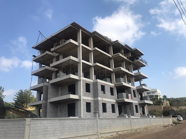 للمستثمرين - مجمع سكني قيد الانشاء - في افسلار / الانيا 