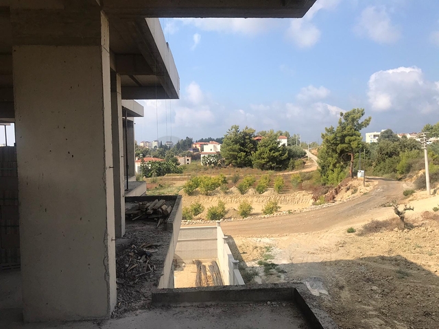 للمستثمرين - مجمع سكني قيد الانشاء - في افسلار / الانيا 