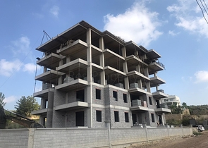 للمستثمرين - مجمع سكني قيد الانشاء - في افسلار / الانيا 