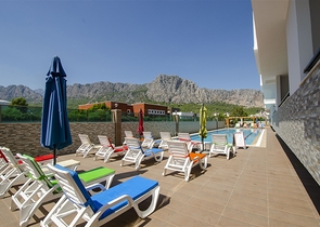 شقة مفروشة في مجمع عند سفح جبال طوروس