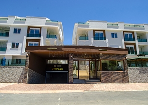 شقة مفروشة في مجمع عند سفح جبال طوروس